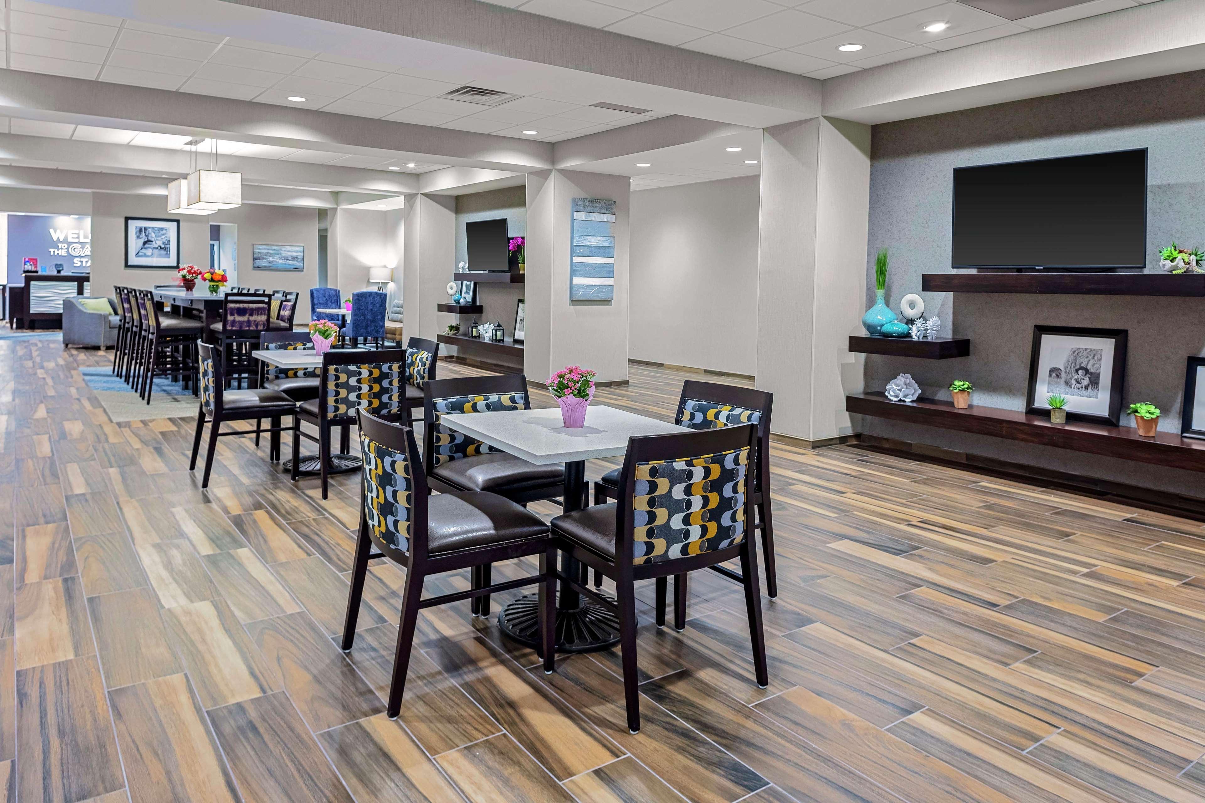Hampton Inn Cranbury Exteriör bild