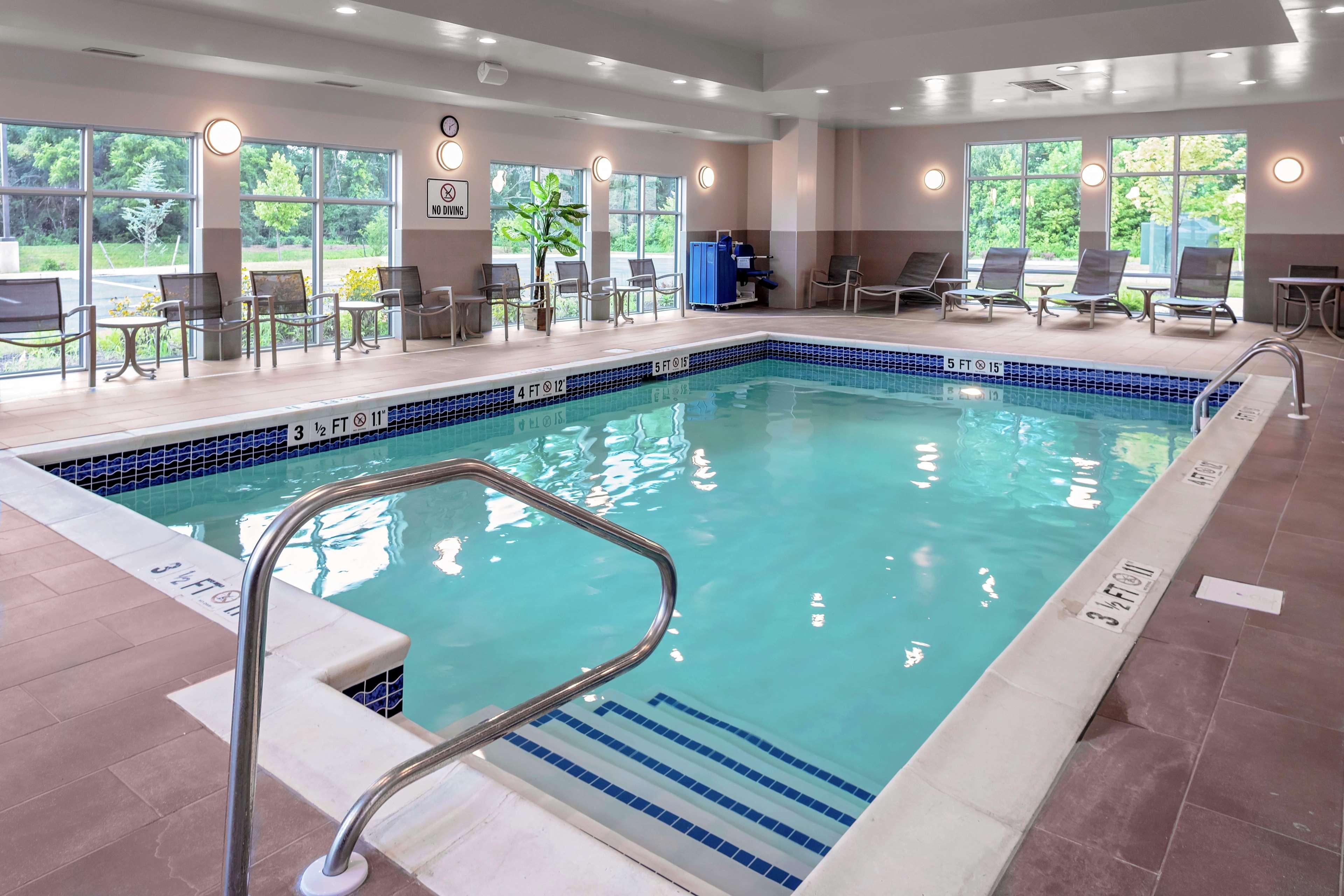 Hampton Inn Cranbury Exteriör bild