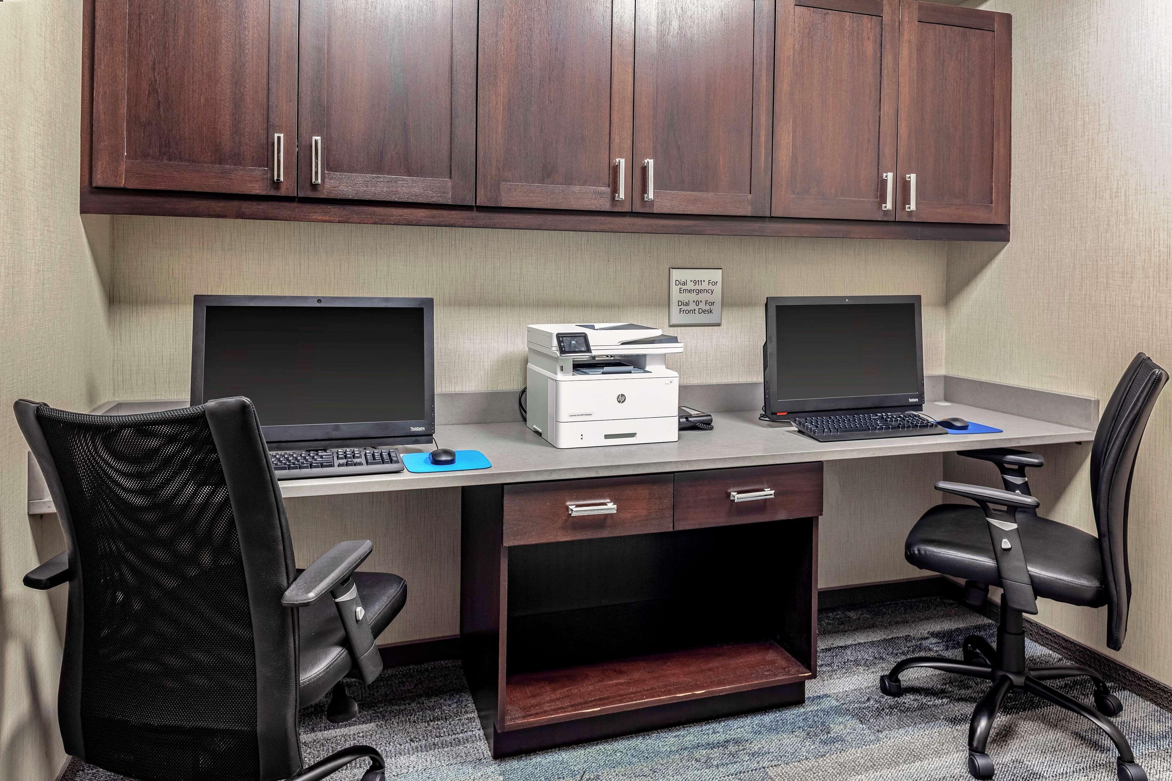 Hampton Inn Cranbury Exteriör bild