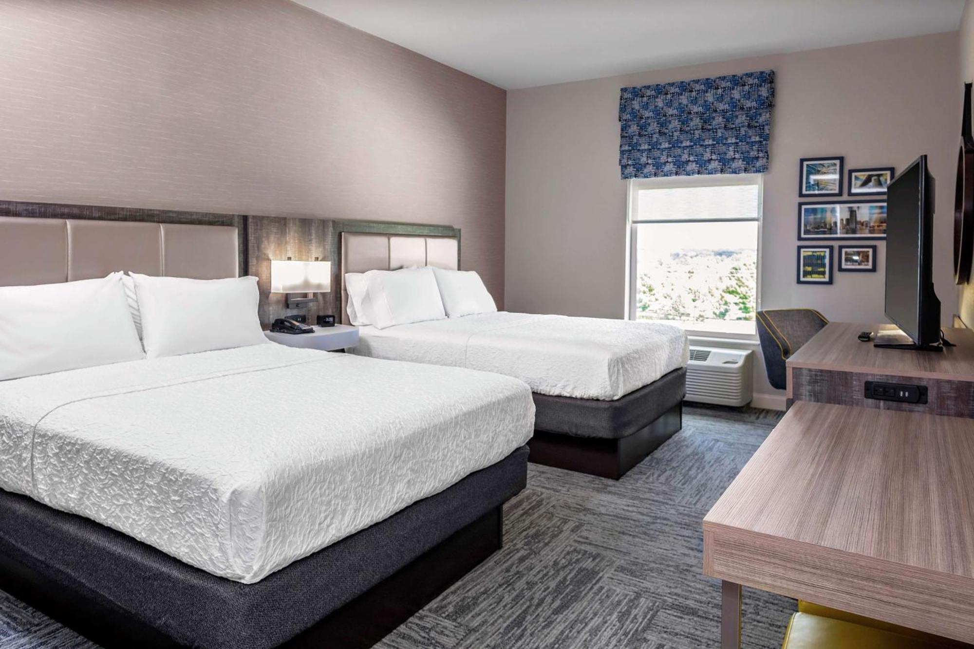 Hampton Inn Cranbury Exteriör bild
